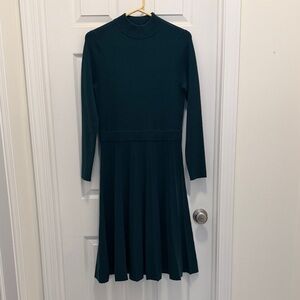 Elegant Dark Green Long Sleeve Dress